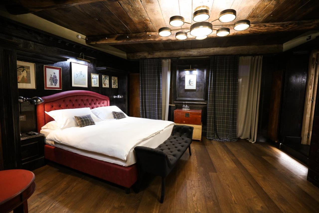La Piazzetta Degli Artisti - Boutique B&B Bossolasco Exteriör bild