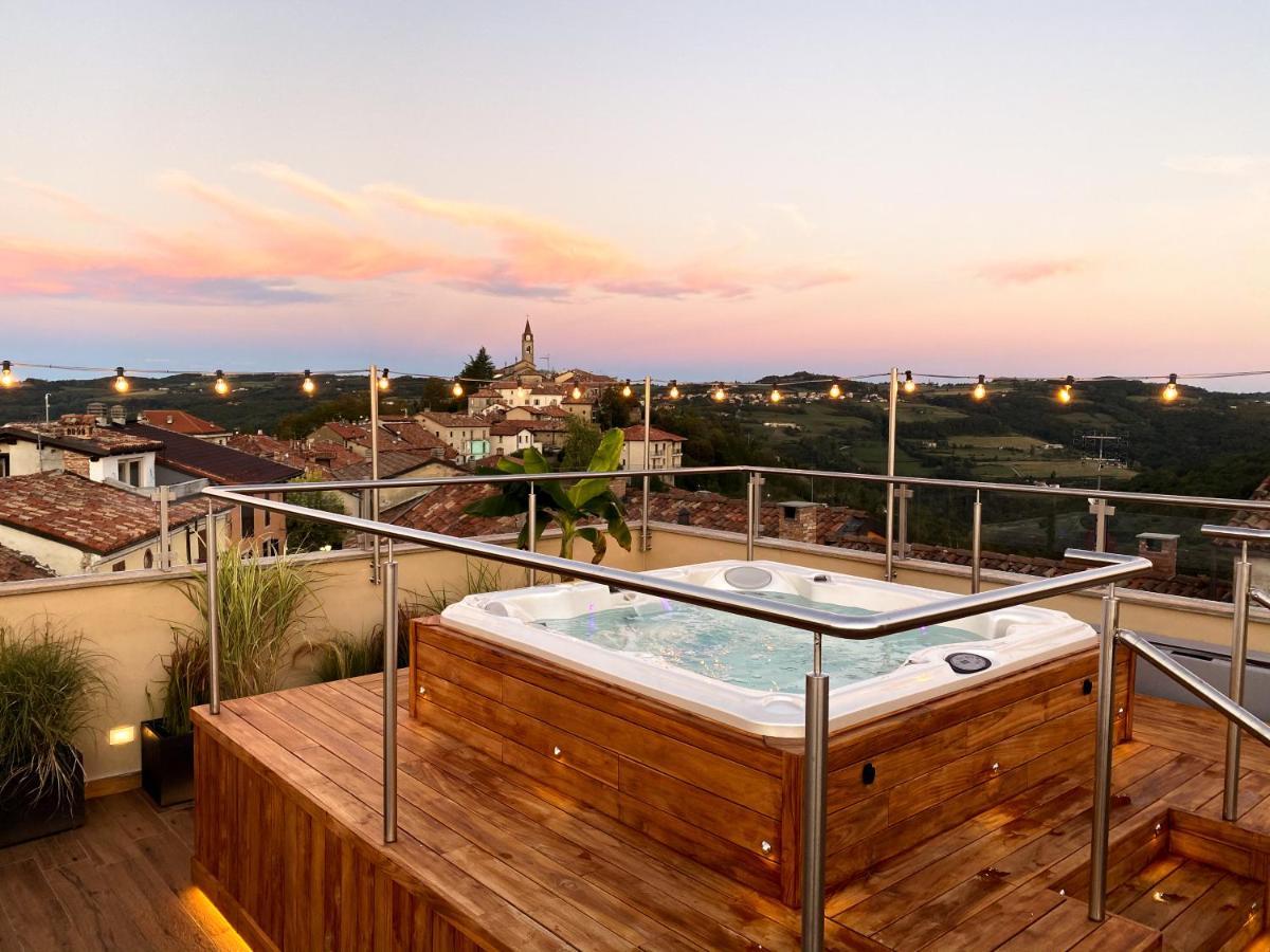La Piazzetta Degli Artisti - Boutique B&B Bossolasco Exteriör bild