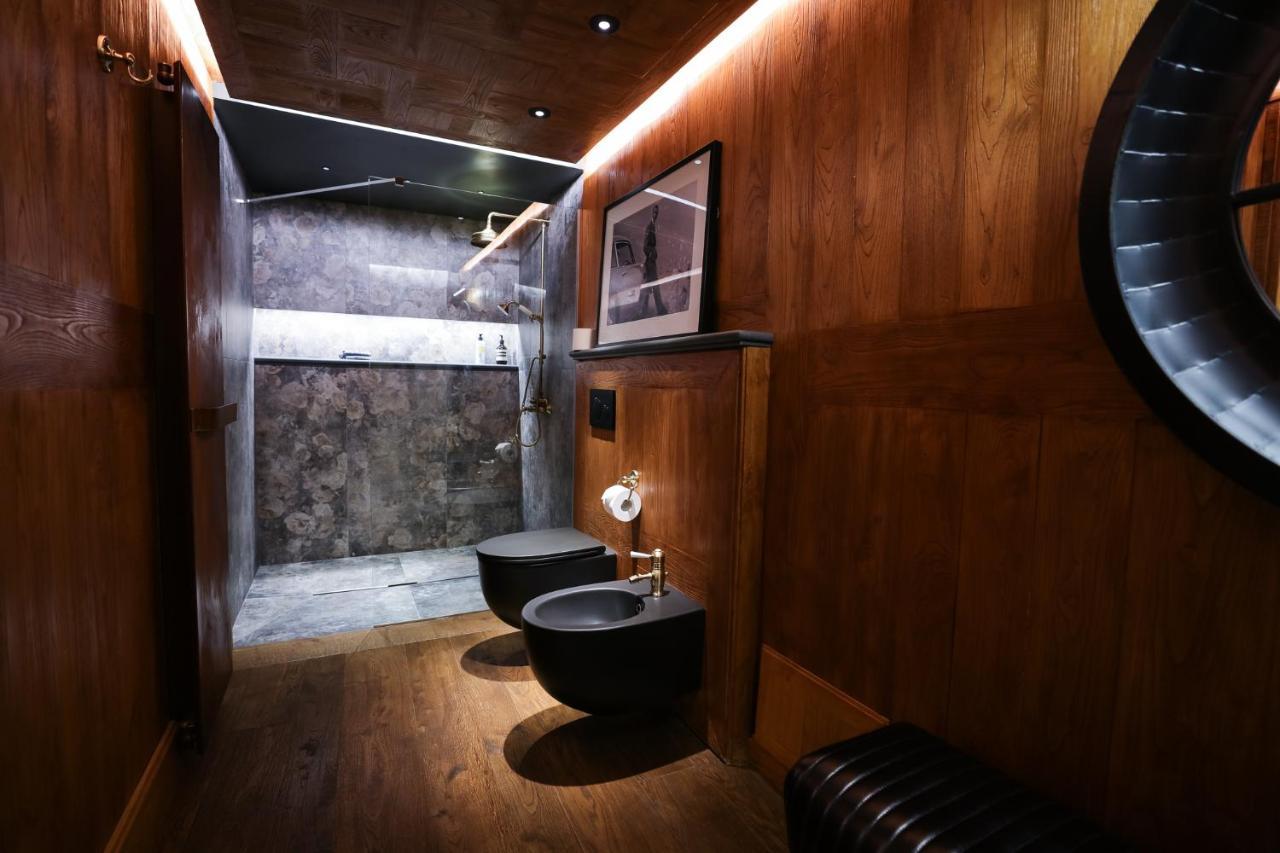 La Piazzetta Degli Artisti - Boutique B&B Bossolasco Exteriör bild