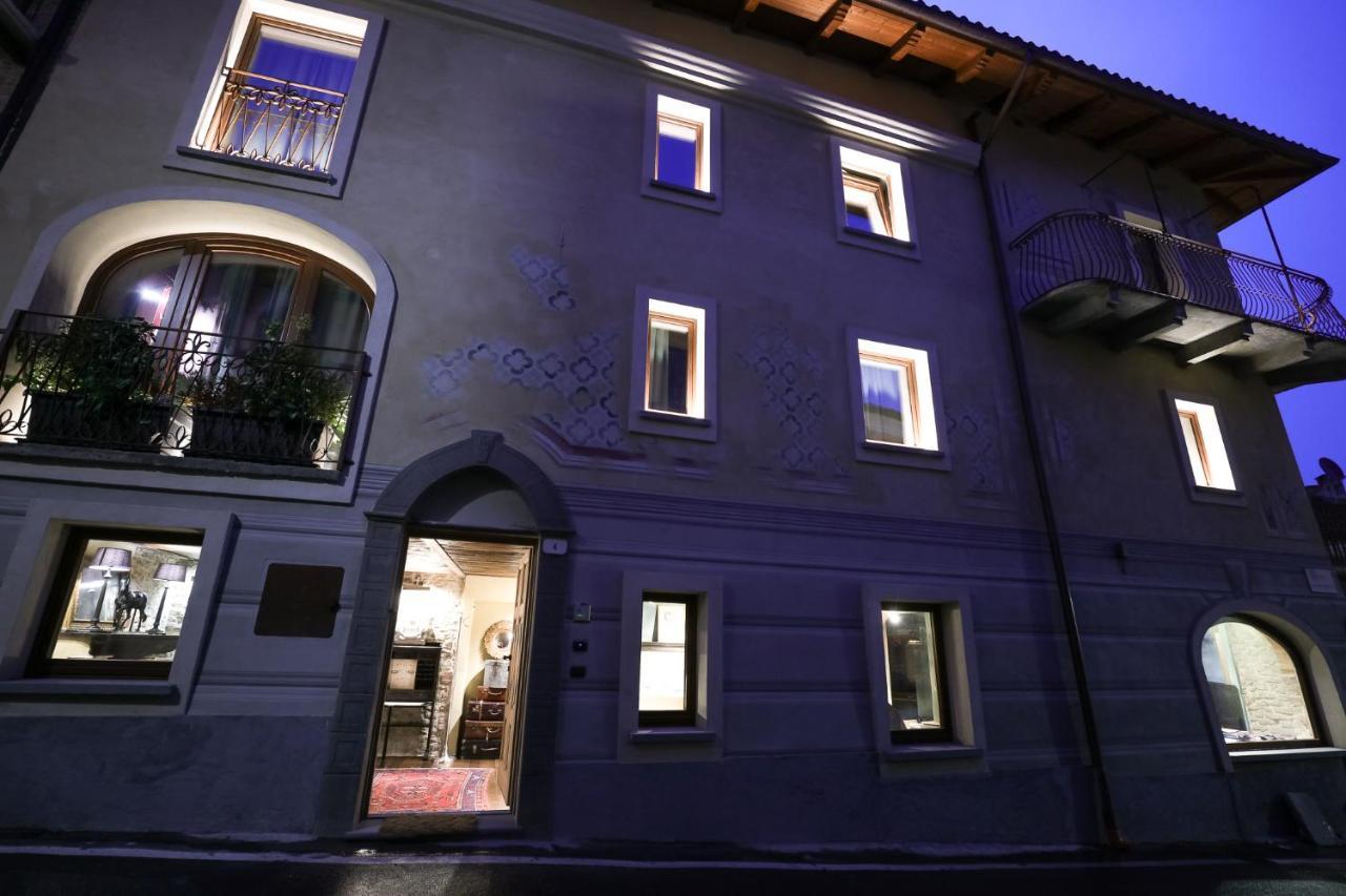 La Piazzetta Degli Artisti - Boutique B&B Bossolasco Exteriör bild