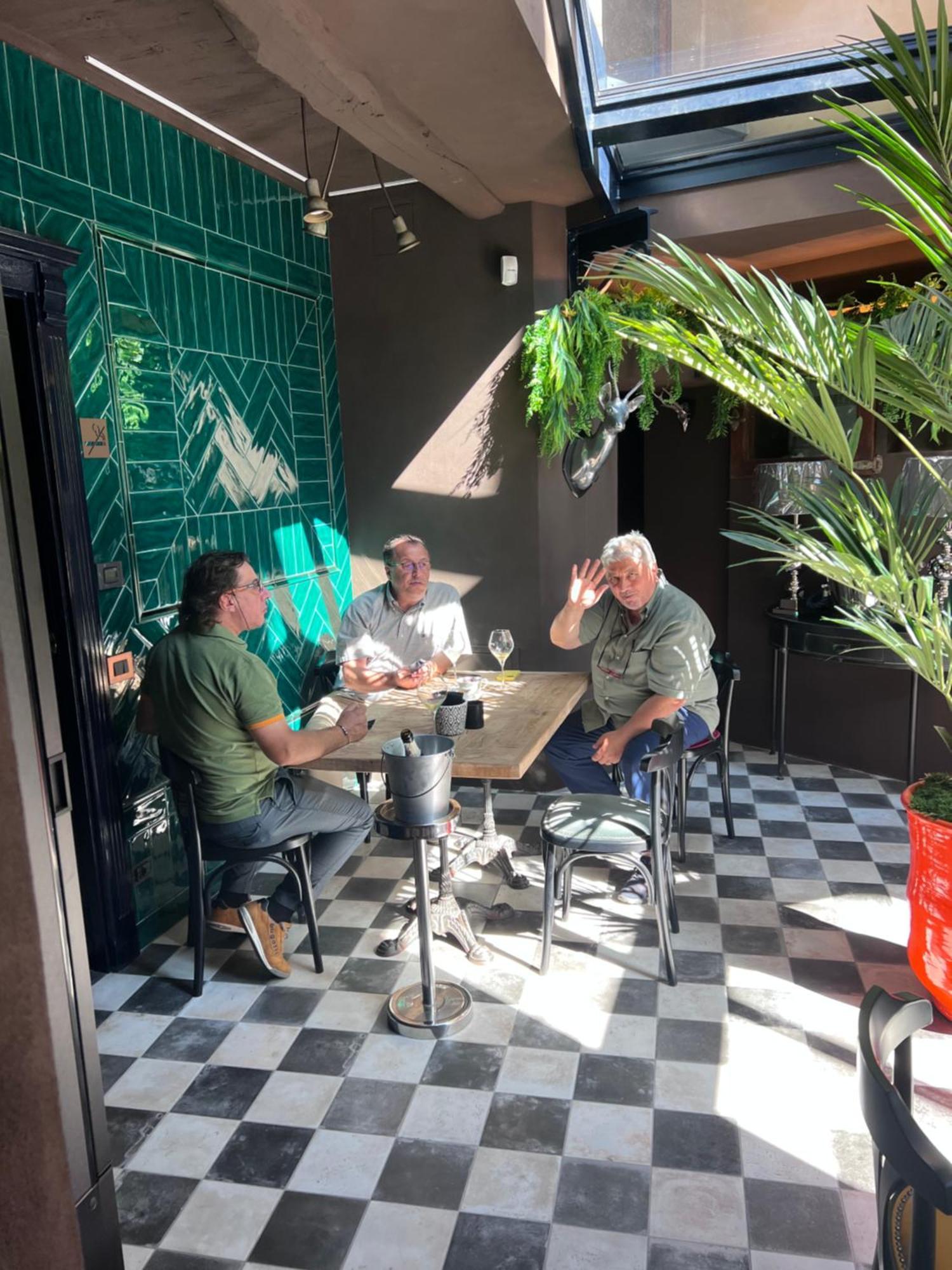 La Piazzetta Degli Artisti - Boutique B&B Bossolasco Exteriör bild